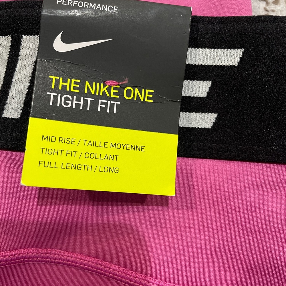 The Nike One Tight Fit Mid Rise - Picture 4 of 5